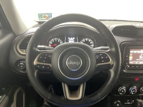 Used 2016 Jeep Renegade Latitude AWD/4WD image 14