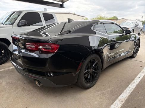 Used 2019 Chevrolet Camaro LT RWD image 3