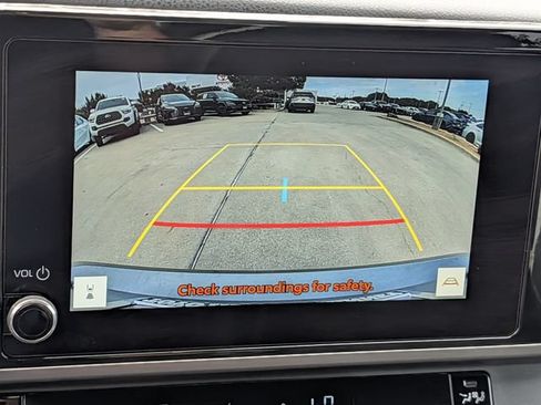 Used 2026 Toyota Camry SE w/ Convenience Package FWD image 18