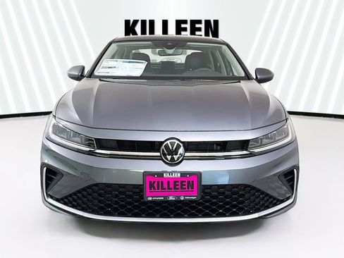 New 2026 Volkswagen Jetta SE image 2