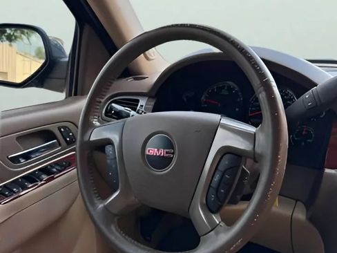 Used 2012 GMC Yukon SLT w/ SLT-2 Equipment Package RWD image 33