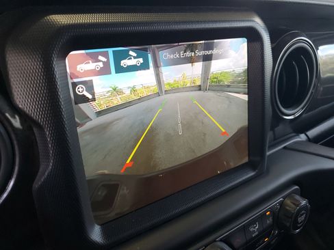Used 2022 Jeep Gladiator Sport AWD/4WD image 27
