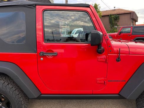 Used 2015 Jeep Wrangler Sport AWD/4WD image 47