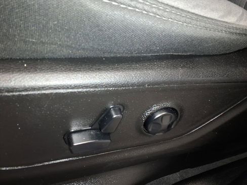 Used 2019 RAM 1500 Big Horn image 18