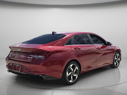 Used 2023 Hyundai Elantra Limited FWD image 6
