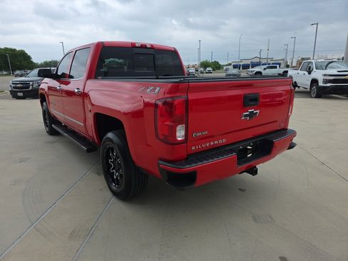 Used 2018 Chevrolet Silverado 1500 LTZ Z71 w/ LTZ Plus Package AWD/4WD image 18