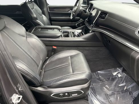 Used 2022 Jeep Wagoneer Series I w/ Premium Group I image 16