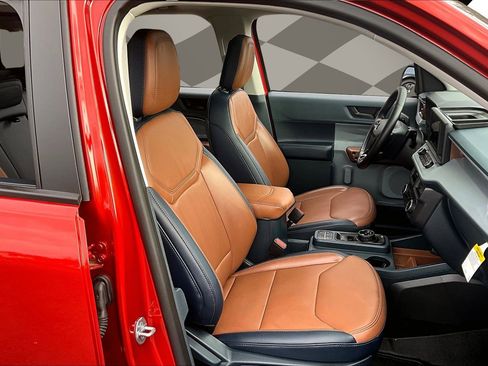 Used 2024 Ford Maverick Lariat w/ FX4 Off-Road Package image 7