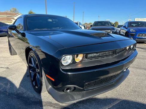Used 2022 Dodge Challenger R/T w/ Blacktop Package image 23