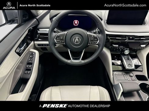 Used 2023 Acura MDX SH-AWD w/ Technology Package image 11