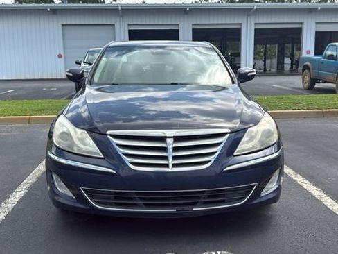 Used 2012 Hyundai Genesis 3.8 w/ Premium Pkg RWD image 1