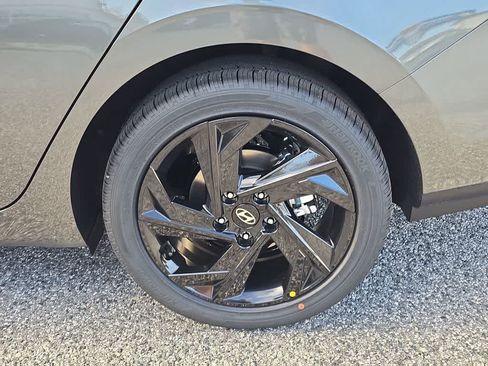 New 2026 Hyundai Elantra SEL Sport FWD image 14