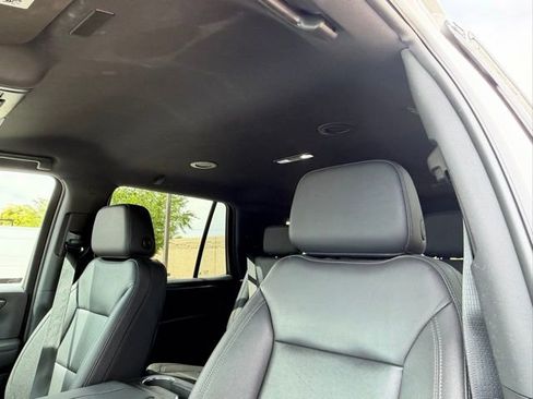 Used 2025 Chevrolet Tahoe LT image 13