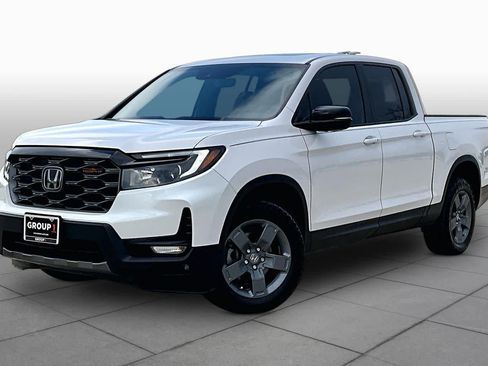 Used 2024 Honda Ridgeline TrailSport image 1