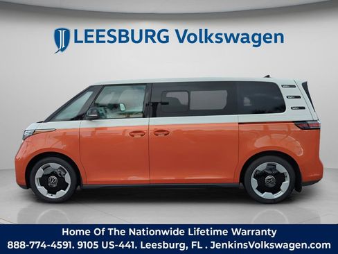 Used 2025 Volkswagen ID. Buzz Pro S Plus RWD image 7