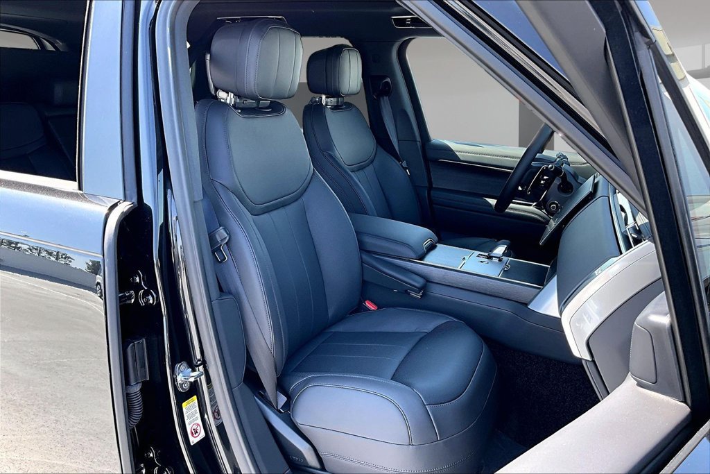 New 2026 Land Rover Range Rover SE AWD/4WD image 11