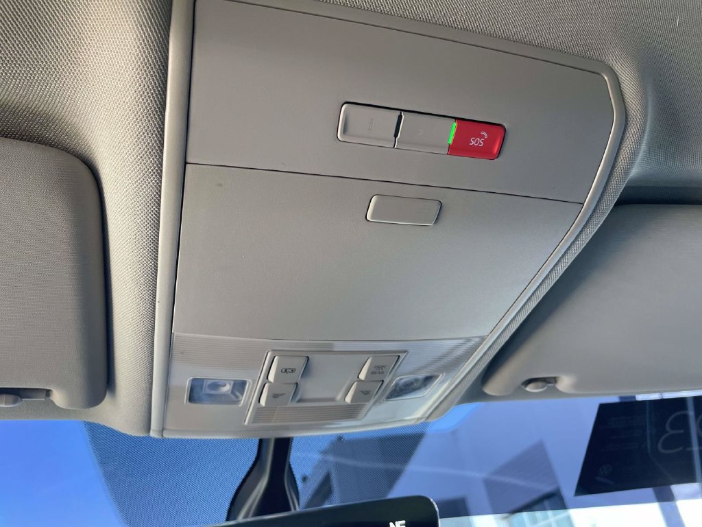 Certified 2023 Volkswagen Atlas SE FWD image 28