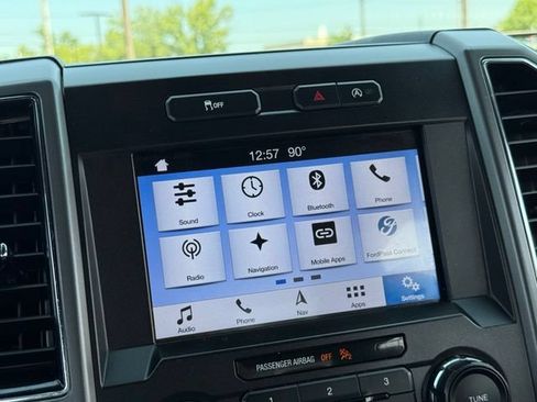 Used 2019 Ford F150 XLT w/ Equipment Group 302A Luxury AWD/4WD image 19