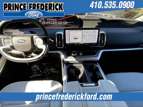 New 2025 Ford Expedition Platinum w/ Platinum Ultimate Package image 5