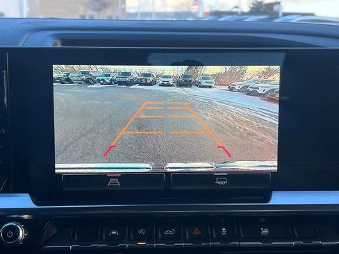 Used 2023 GMC Sierra 1500 Elevation image 16