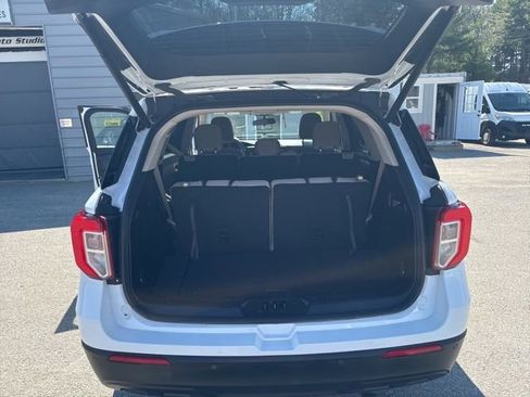 Used 2021 Ford Explorer 4WD image 12