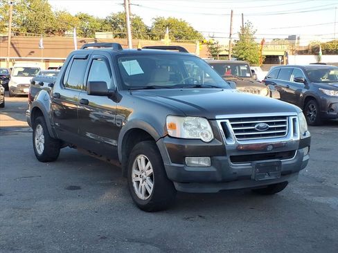 Used 2008 Ford Explorer Sport Trac XLT image 1