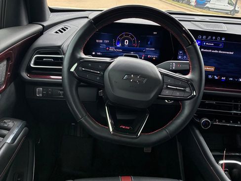 Used 2024 Chevrolet Traverse RS image 34