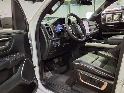 Used 2026 RAM 1500 Laramie AWD/4WD image 17