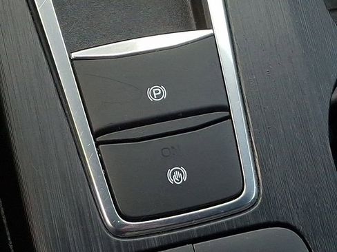 Used 2025 Ford Escape ST-Line Select image 26