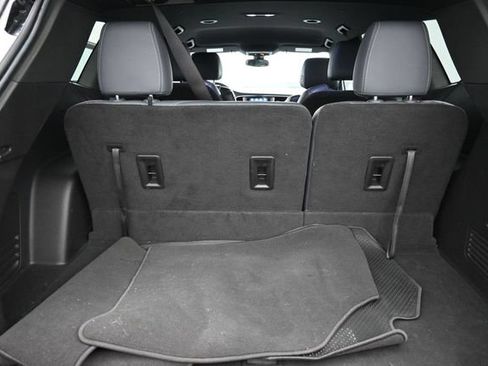 Used 2023 Buick Enclave Essence FWD image 27