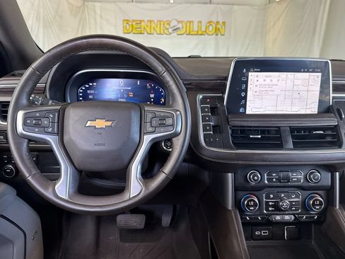 Used 2023 Chevrolet Suburban LT w/ Luxury Package AWD/4WD image 14