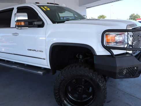 Used 2015 GMC Sierra 3500 Denali w/ Duramax Plus Package image 4