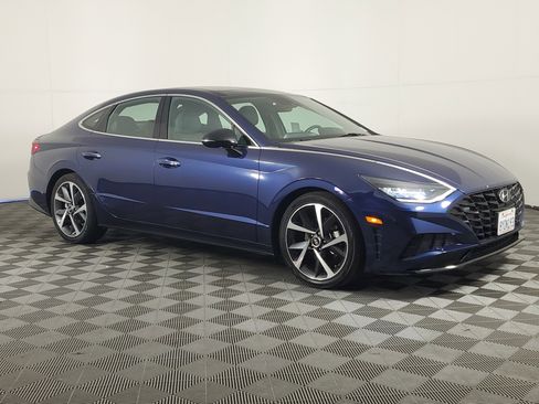 Used 2022 Hyundai Sonata SEL Plus image 2