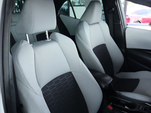 Used 2022 Toyota Corolla SE FWD image 38