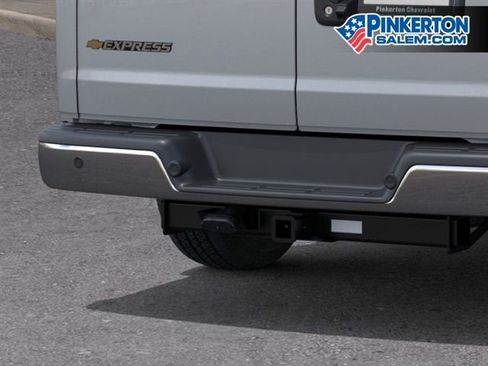 New 2026 Chevrolet Express 2500 RWD image 14