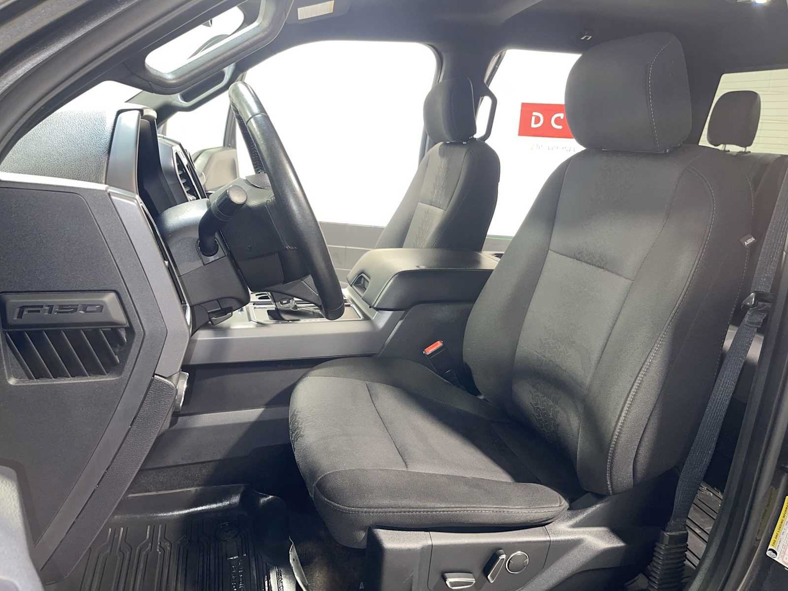 Used 2018 Ford F150 XLT w/ Equipment Group 302A Luxury AWD/4WD image 11