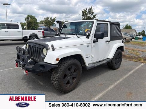 Used 2011 Jeep Wrangler Sahara w/ Dual Top Group AWD/4WD image 1