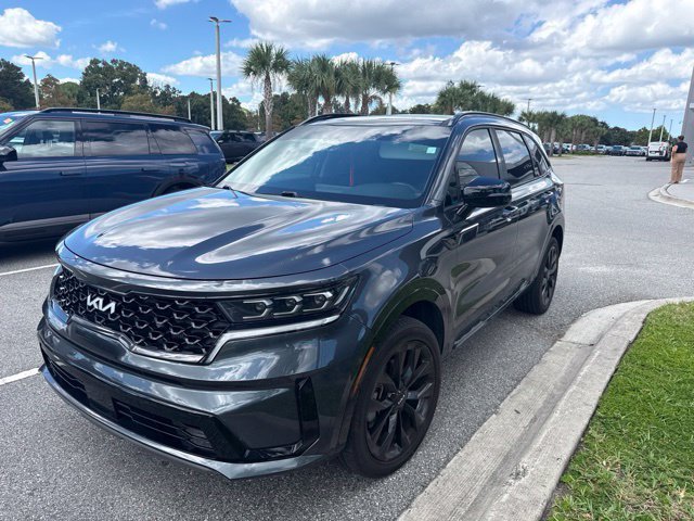 Certified 2023 Kia Sorento SX AWD/4WD image 2