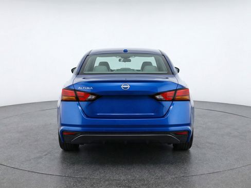 Used 2025 Nissan Altima 2.5 SV image 7