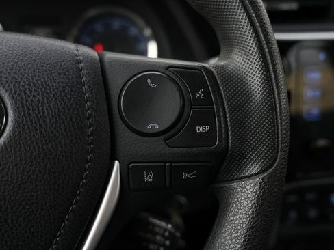 Used 2019 Toyota Corolla LE image 38