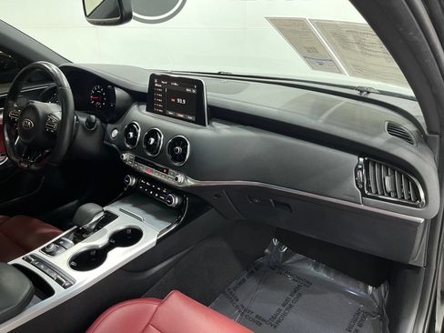 Used 2020 Kia Stinger GT2 AWD/4WD image 20