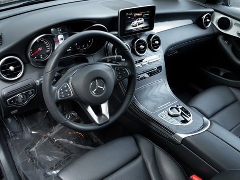 Used 2019 Mercedes-Benz GLC 300 image 19