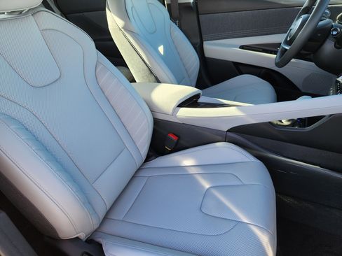 New 2026 Hyundai Elantra Limited image 19