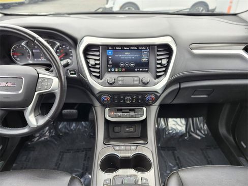 Used 2021 GMC Acadia SLT image 12