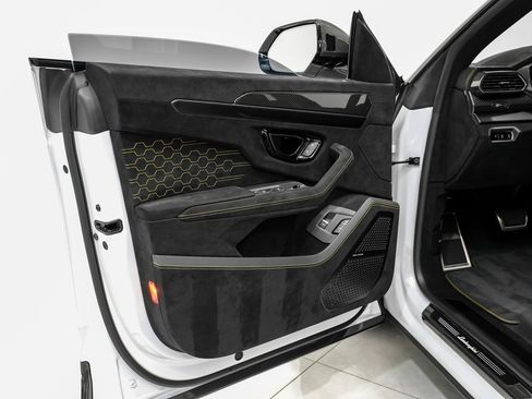 Used 2024 Lamborghini Urus Performante image 50