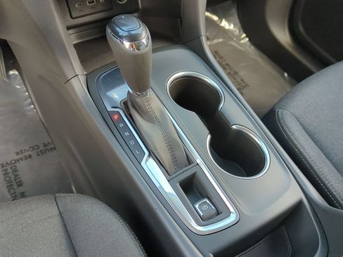 Used 2021 Chevrolet Equinox LT FWD image 15