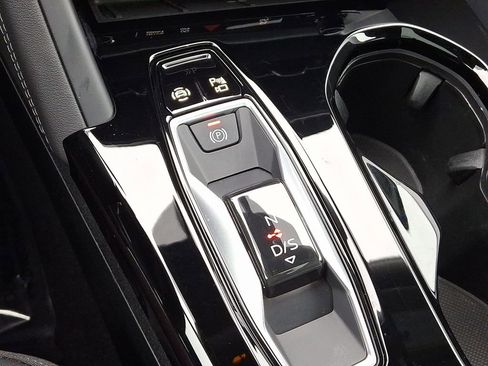 Certified 2025 Audi Q5 Premium image 16