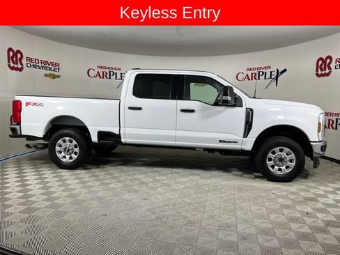 Used 2024 Ford F250 XLT w/ FX4 Off-Road Package AWD/4WD image 9