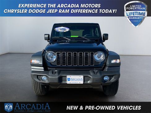 Used 2025 Jeep Wrangler Sport image 8