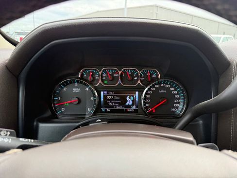Used 2018 GMC Sierra 1500 SLT AWD/4WD image 10